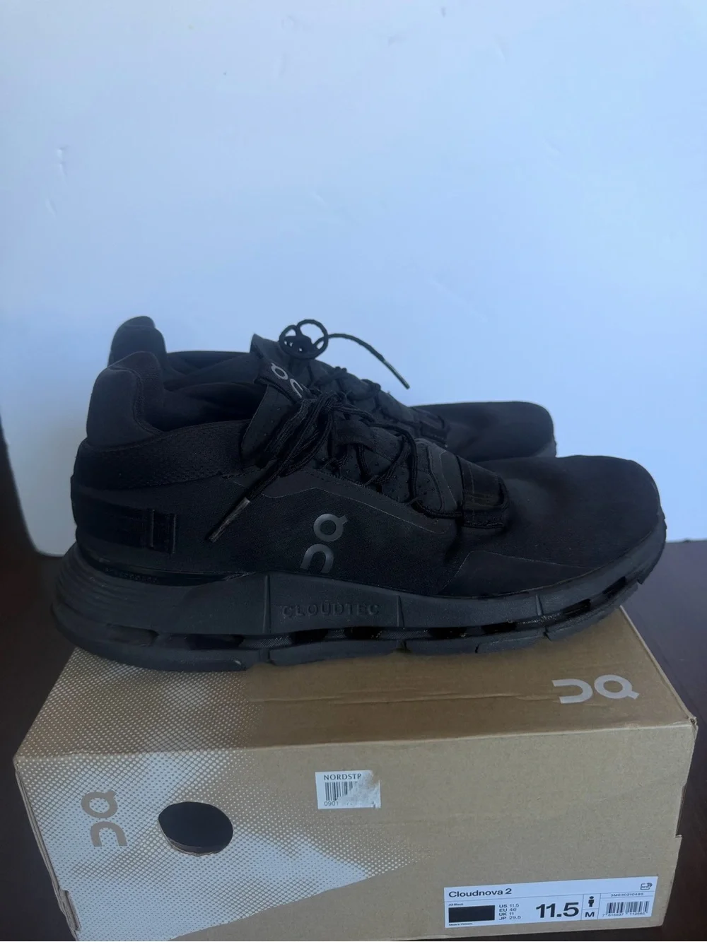 On Running Black Men's Athletic CloudTec Sneakers 11.5
